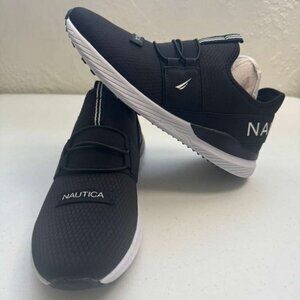 NEW - Nautica Boys Athletic Men size 5
